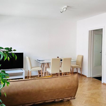 New - Cozy Apartment,Kitchen,Netflix And More Essen Esterno foto