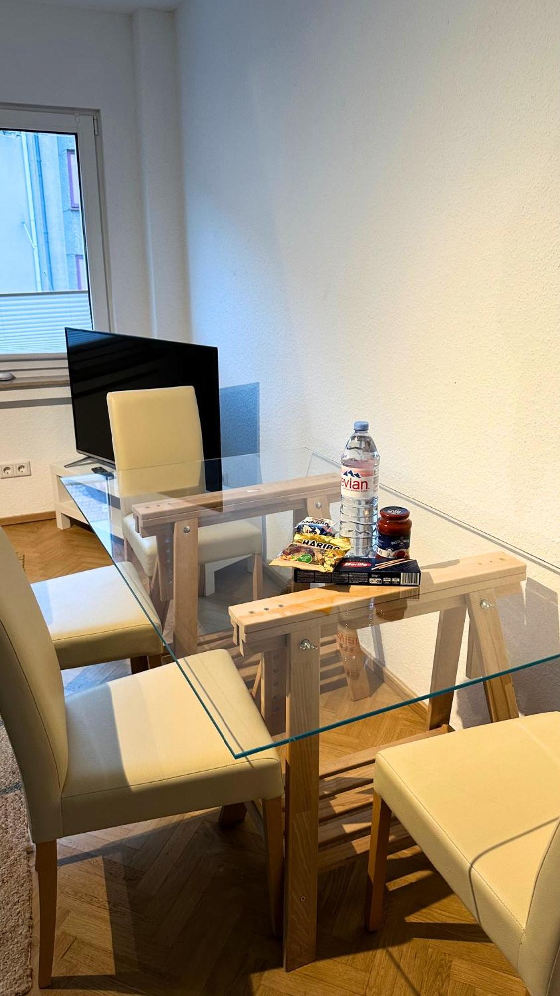 New - Cozy Apartment,Kitchen,Netflix And More Essen Esterno foto