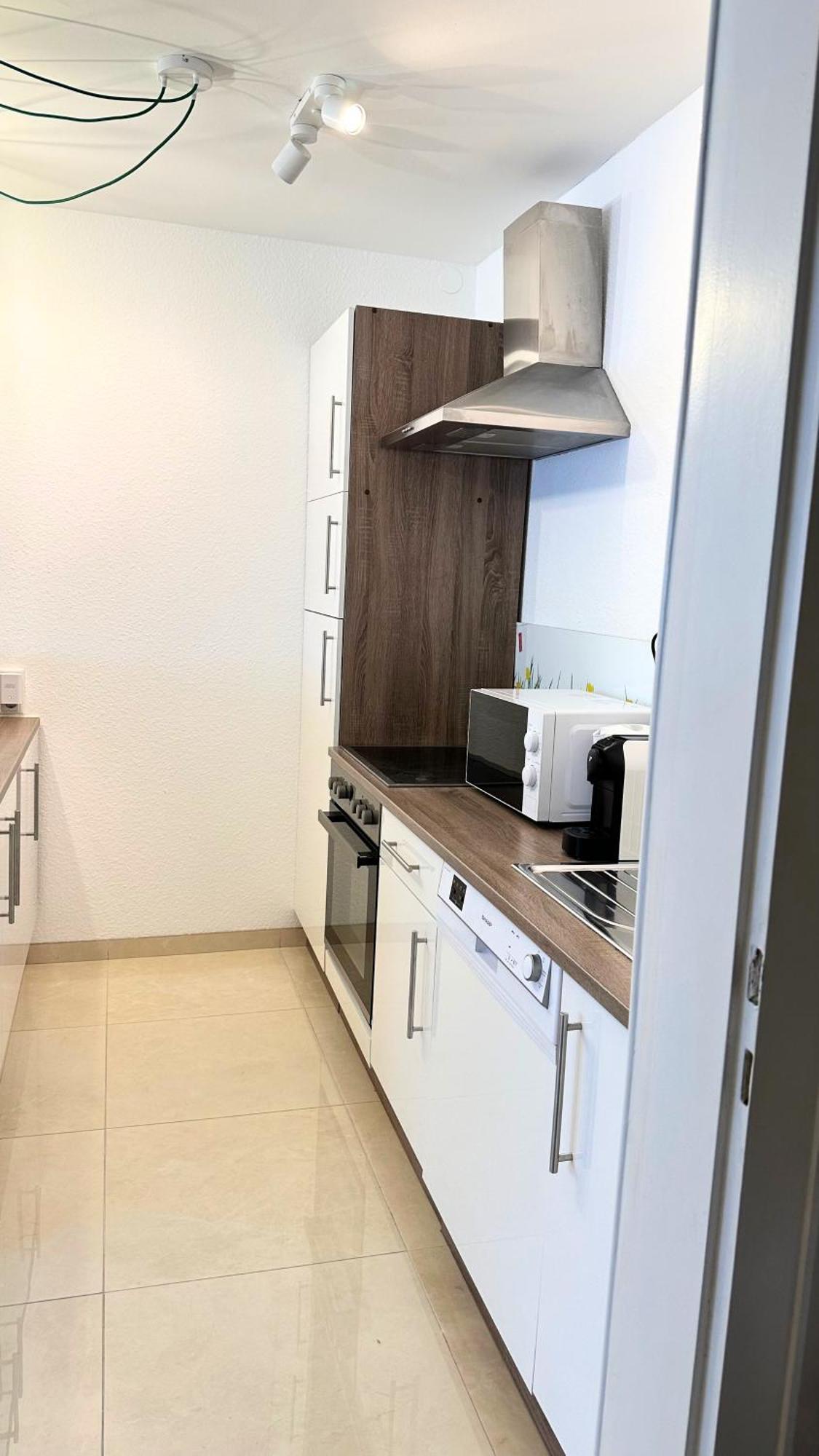 New - Cozy Apartment,Kitchen,Netflix And More Essen Esterno foto